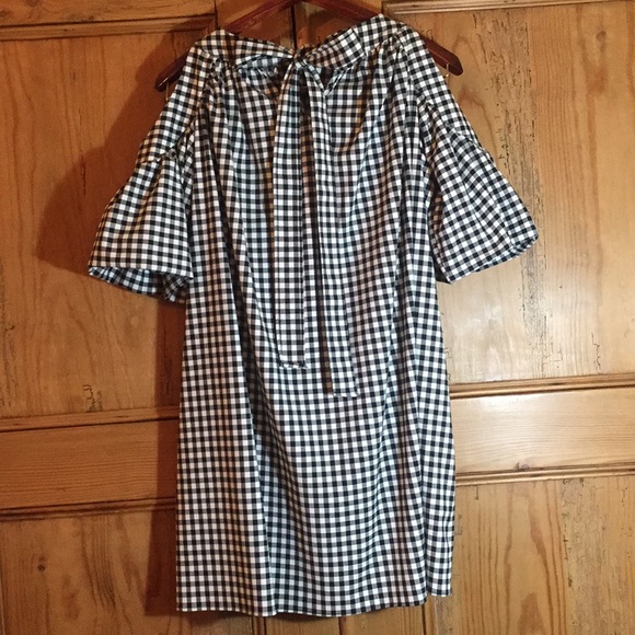 Dress - Picture 2 of 4